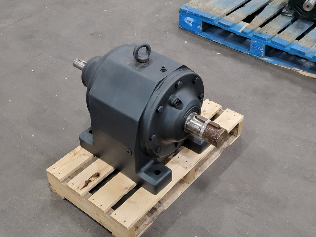 SEW-EURODRIVE 25.18:1 Ratio Gear Reducer Type R103