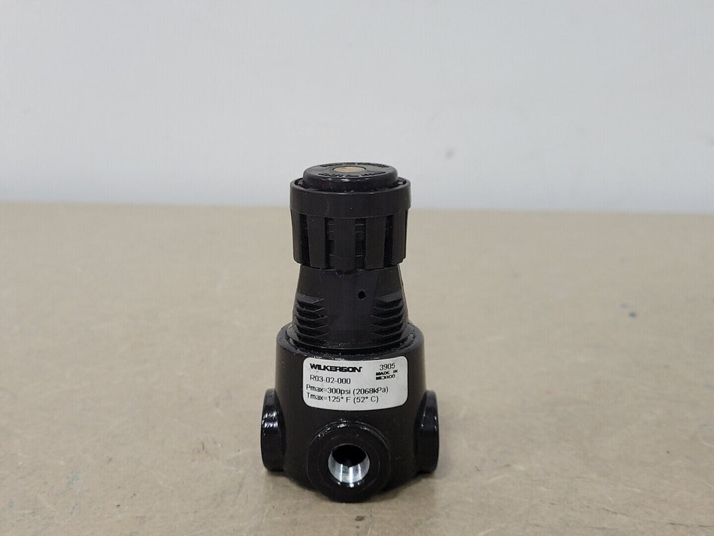 WILKERSON 1/4" Pneumatic Regulator R03-02-000