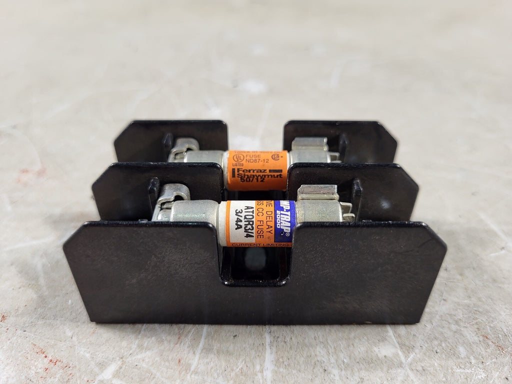 BUSSMAN 30 Amp Fuse Holder BC6032P w/ Fuse Time Delay ATQR3/4