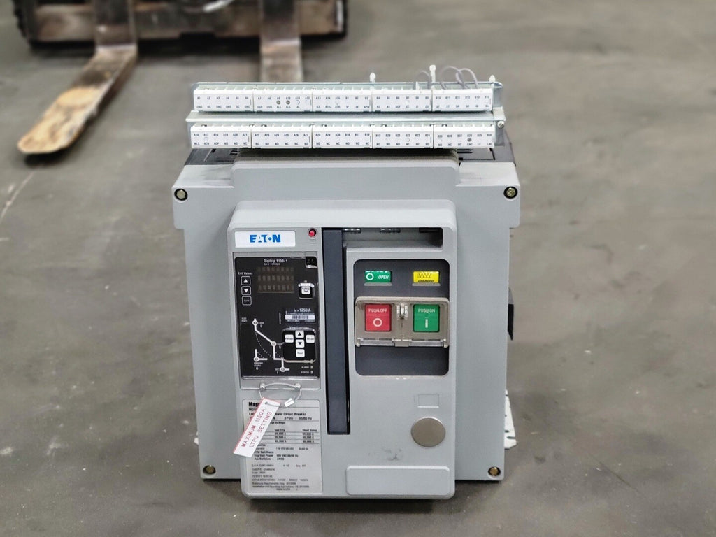 EATON 1600A, 3 Pole, 635V Circuit Breaker MDS6163VEA w/ 1250A Digitrip 11PIECEF