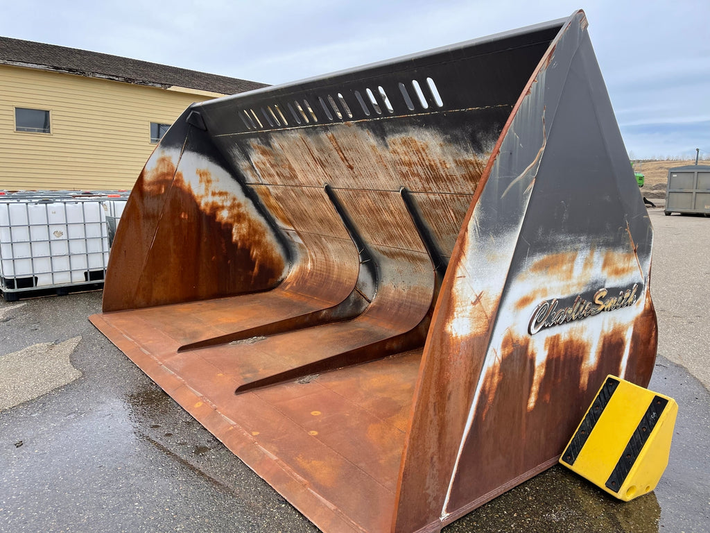 CHARLIE SMITH 20 Cubic Yard Woodchip/Grading Bucket 202241