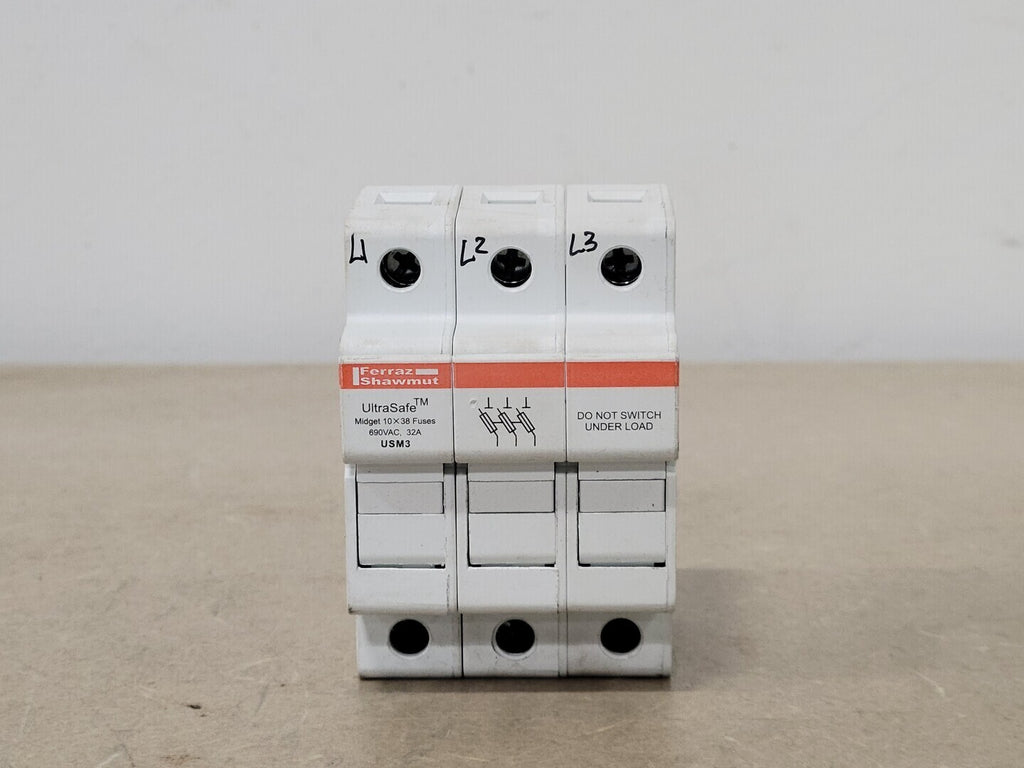 FERRAZ SHAWMUT 32 Amp 3 Pole Ultrasafe Fuseholder USM3 C218548