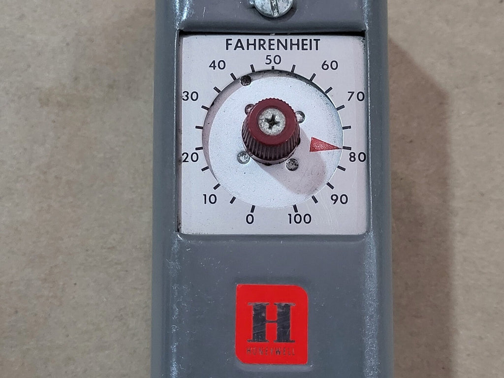 HONEYWELL Modulating Temperature Controller T991A1426, 0 to 100 deg F