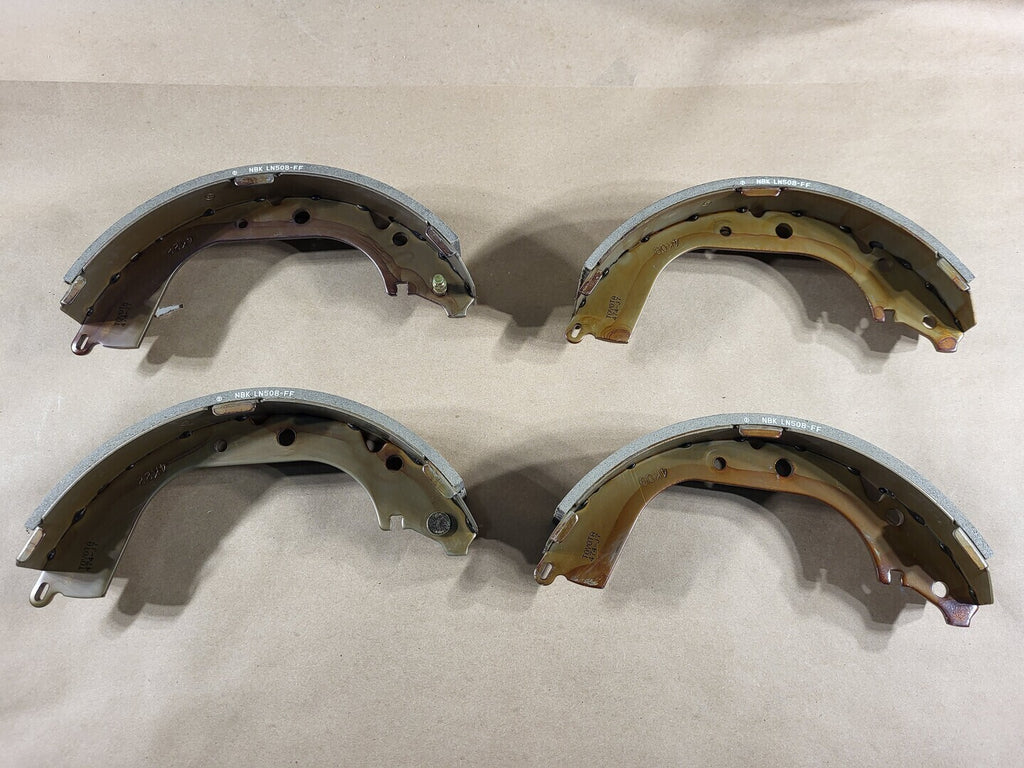 TOYOTA Brake Shoe Kit Rear HZJ79, 04495-60070