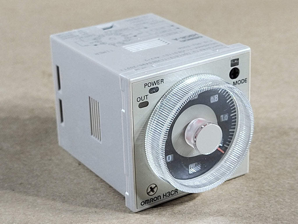 OMRON 5 Amp Time Delay Relay H3CR-A AC24-48/DC12-48