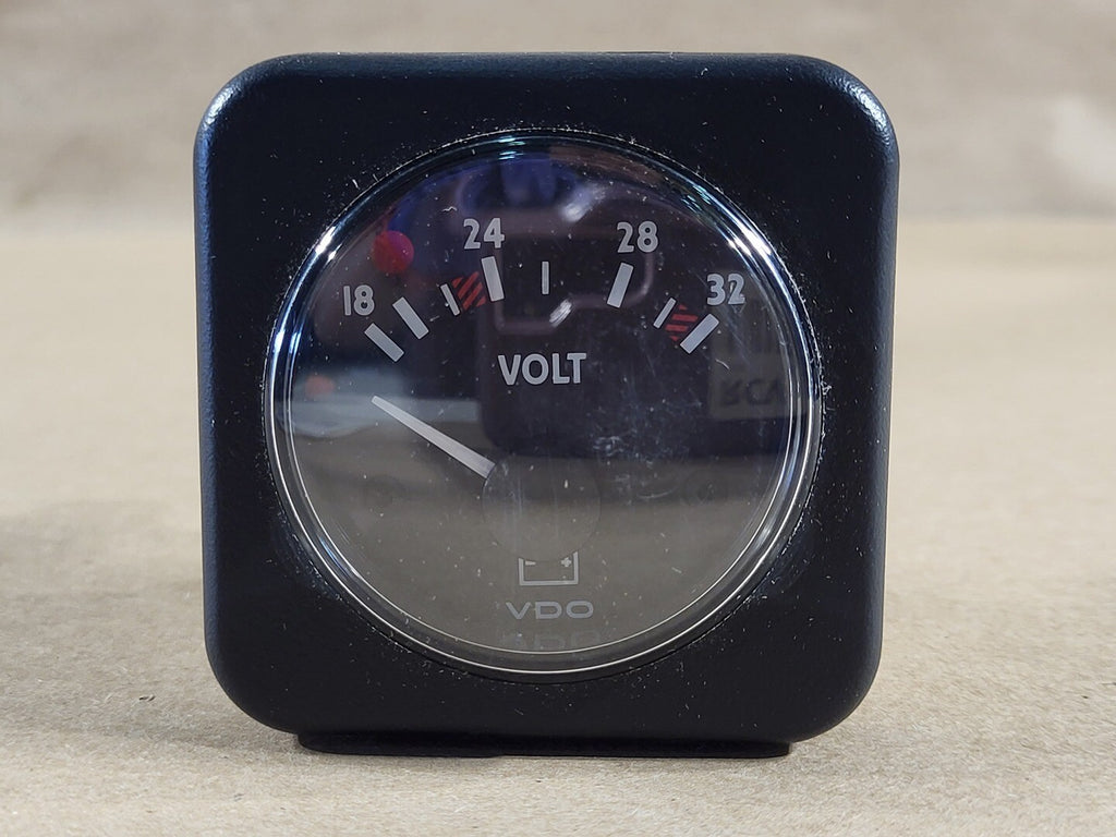 VDO 24V Marine Voltmeter, 08601092
