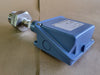 UNITED ELECTRIC Pressure Switch H100-491, 10 to 100 psi