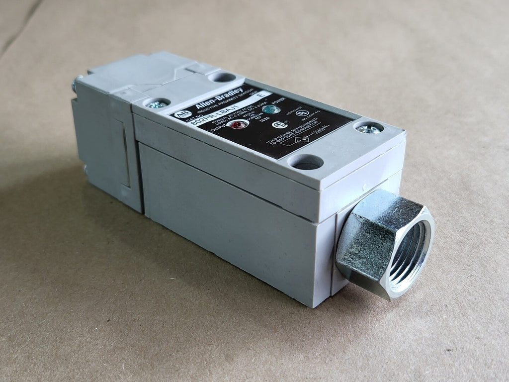 ALLEN-BRADLEY Inductive Proximity Switch 802PR-LBAJ1