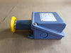 UNITED ELECTRIC CONTROLS 15 to 300 psi Pressure Switch H100-567