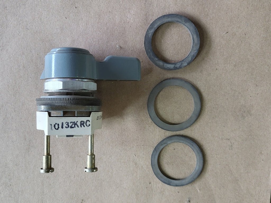ALLEN-BRADLEY Selector Switch 800T-JG16KR7