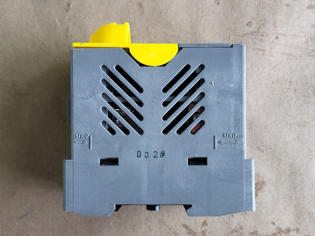 EATON 30 Amp Optima Fuse Holder OPM-1038R