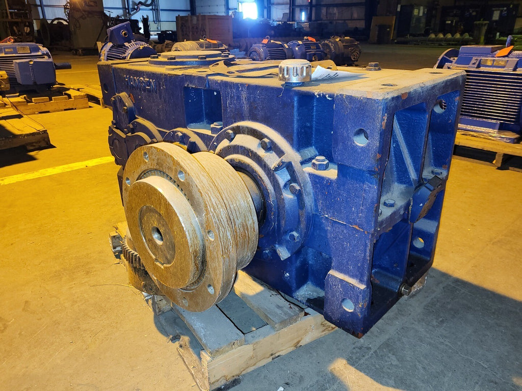 HANSEN 13:1 Ratio, 495 hp Parallel Shaft Gear Reducer RDF21F-BN-12.5 