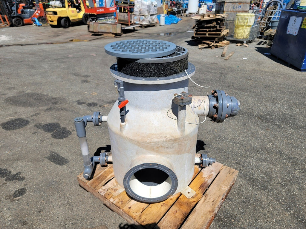 Fiber Glass Tank w/ Fittings