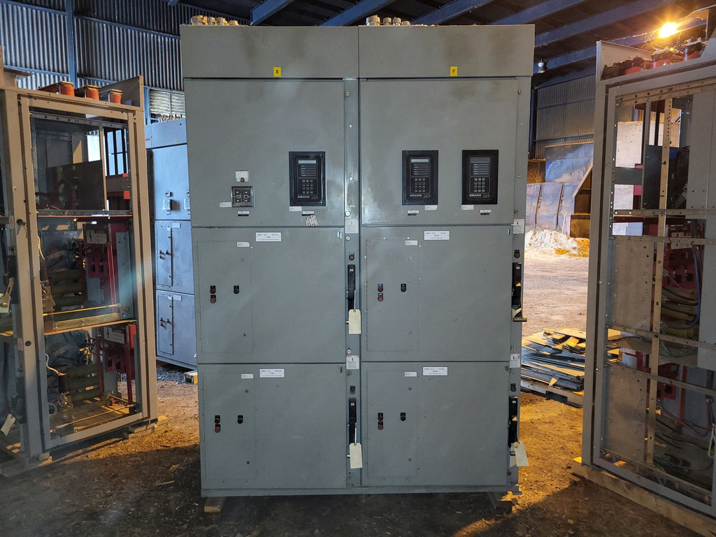 SIEMENS 4160 Volts, Series 81000 Two-Column Motor Control Center (MCC) Section