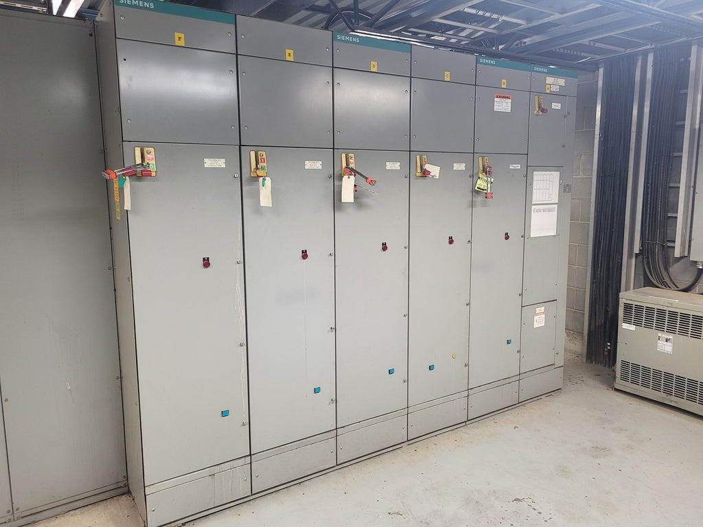 SIEMENS 600 Volts, 3-Phase Motor Control Center (MCC) Model 8PX