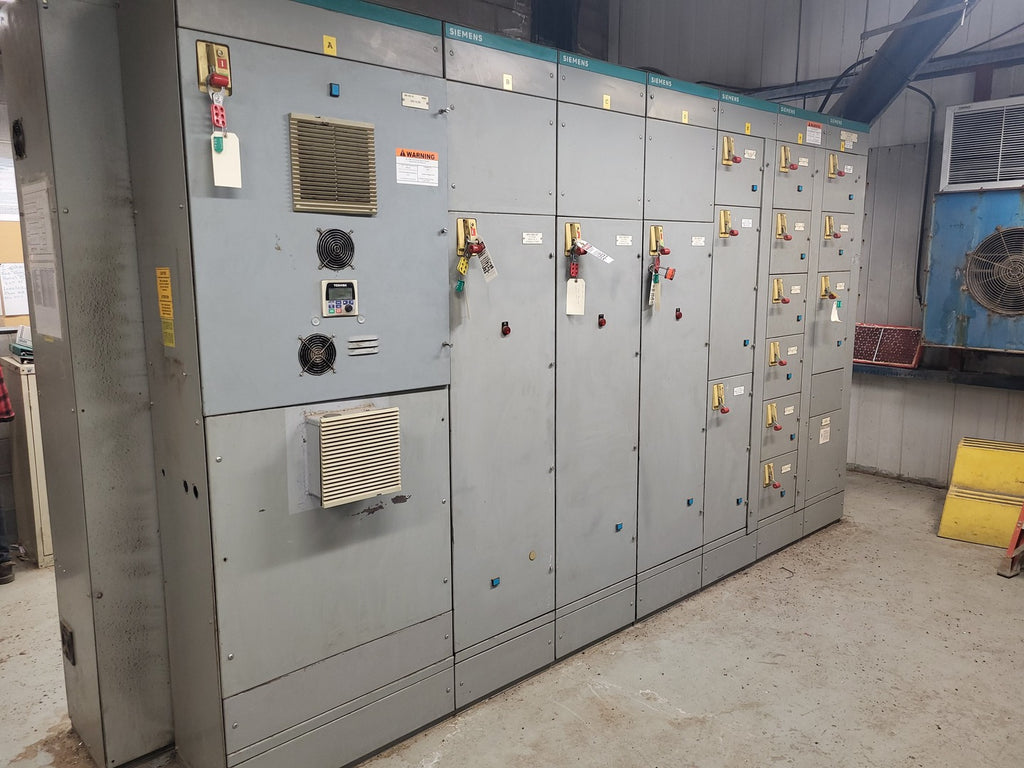 SIEMENS 600 Volts, 3-Phase Double-Sided Motor Control Center (MCC) Model 8PX