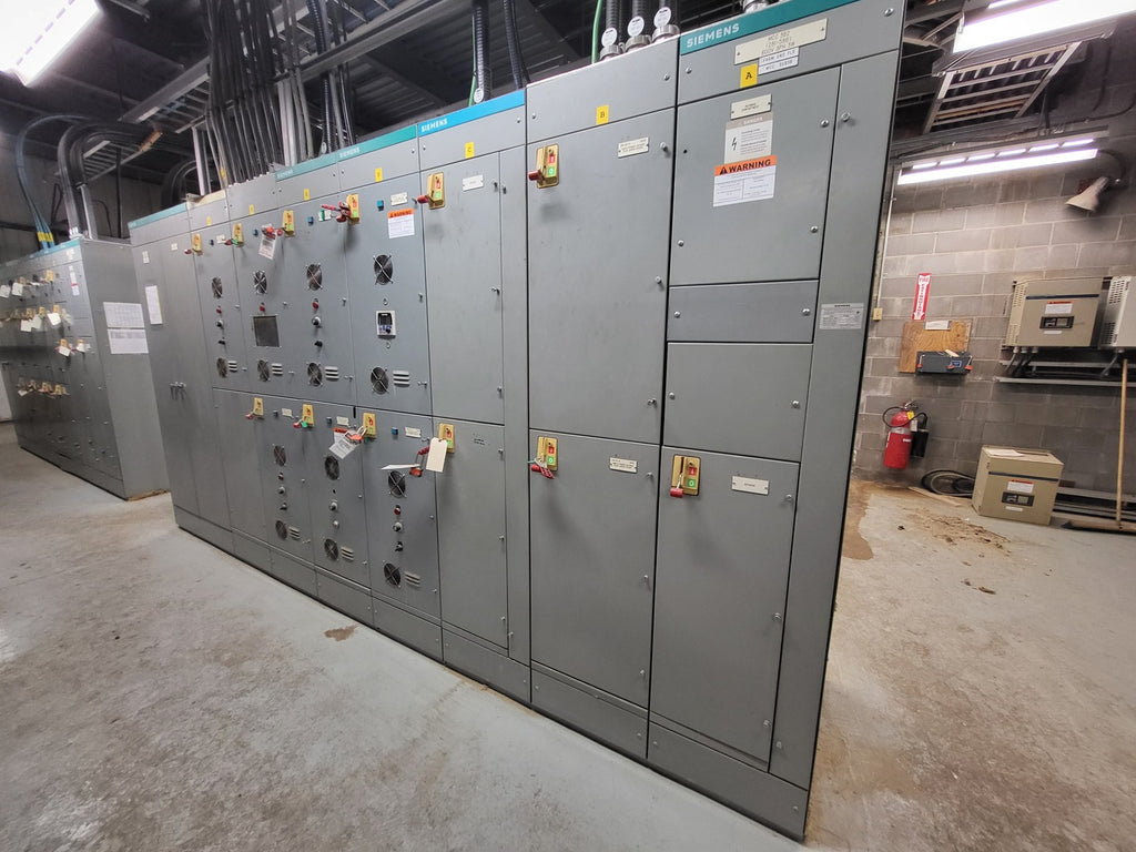 SIEMENS 600 Volts, 3-Phase Motor Control Center (MCC) Model 8PX