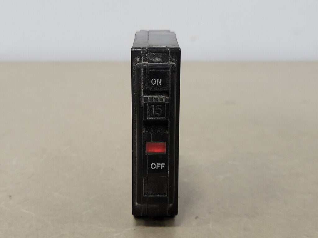 SQUARE D 15 Amp, 1 Pole, 120/240 volts Circuit Breaker QO115