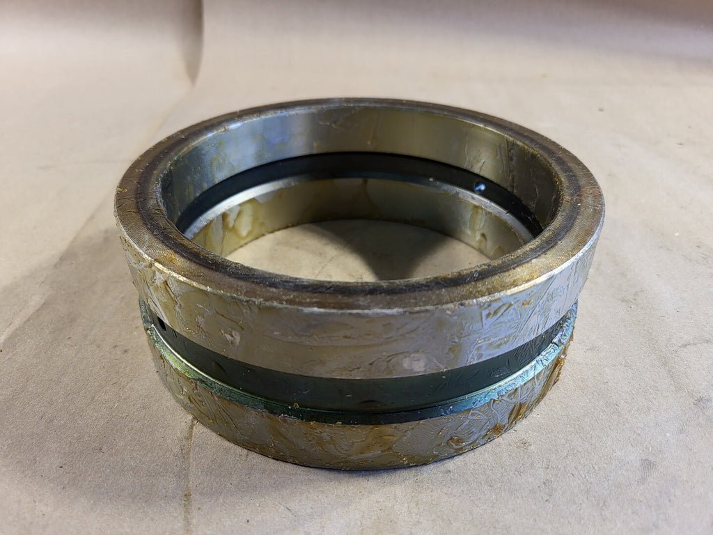 HITACHI Bushing 4198312