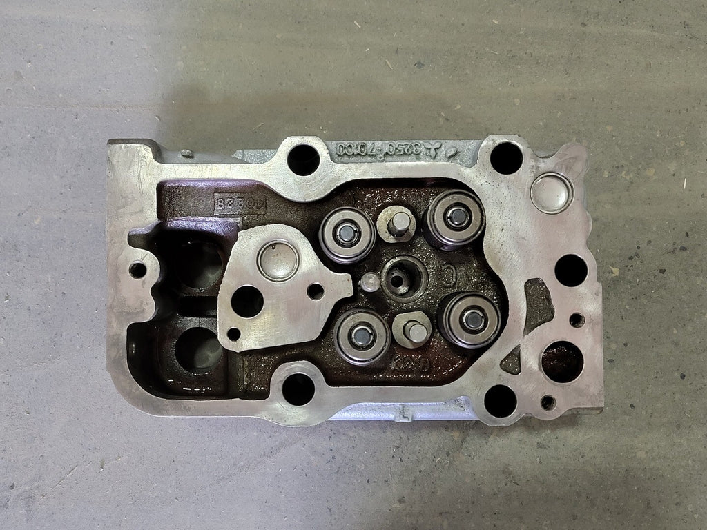 HITACHI Complete Cylinder Head Mitsubishi 3250-7000  