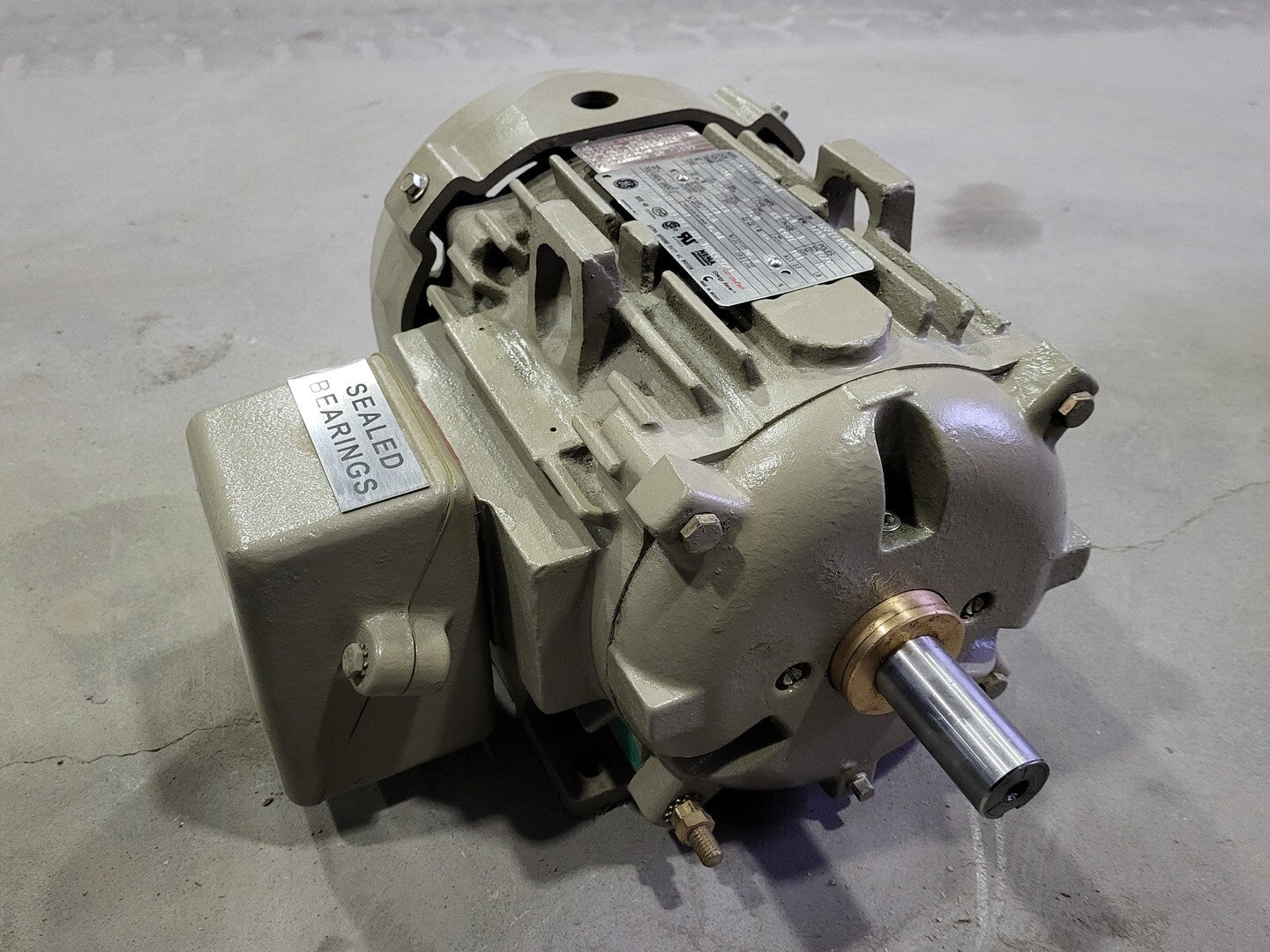 GENERAL ELECTRIC 5hp, 575V, 1755rpm, 184T, 3Ph, Electric Motor