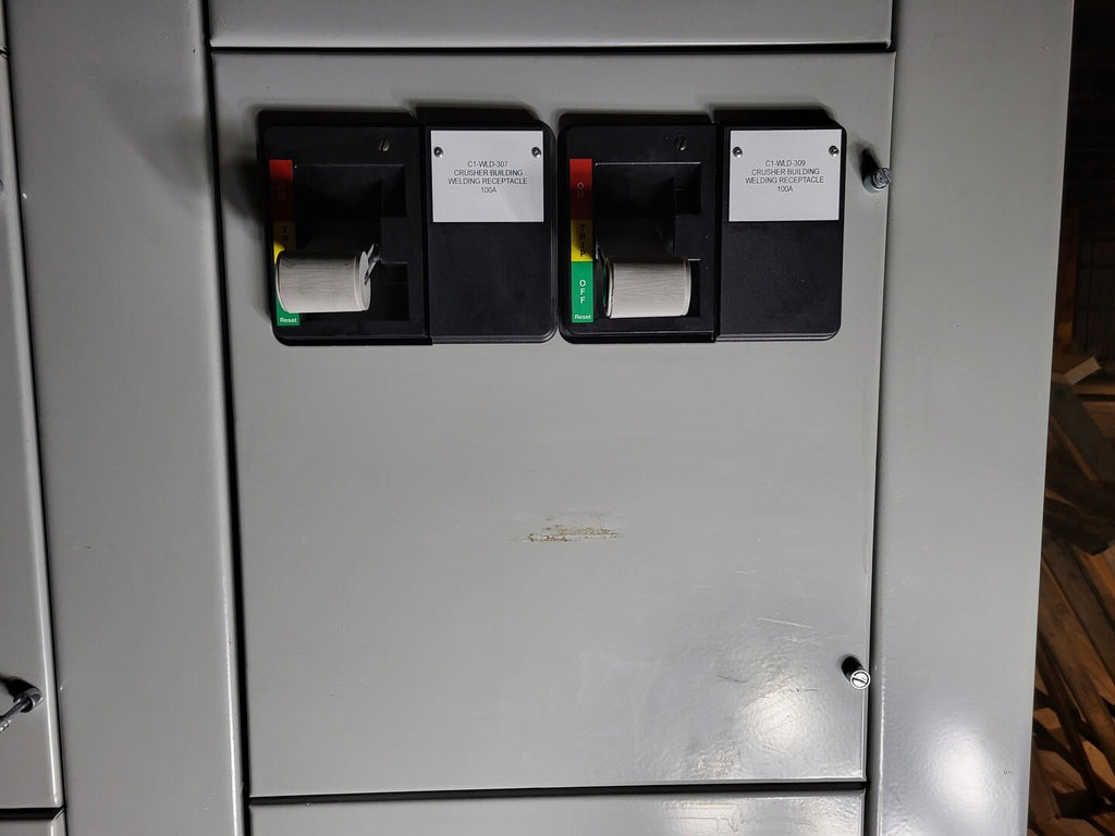 EATON 100/100A, 3 Pole, 600V Disconnect Switch HFD3100 in Freedom 2100 MCC