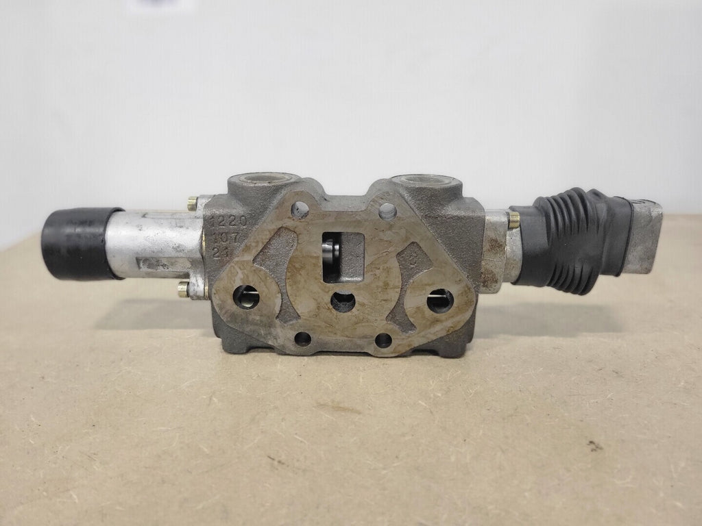 Hydraulic Section Valve 122010721, 122010220