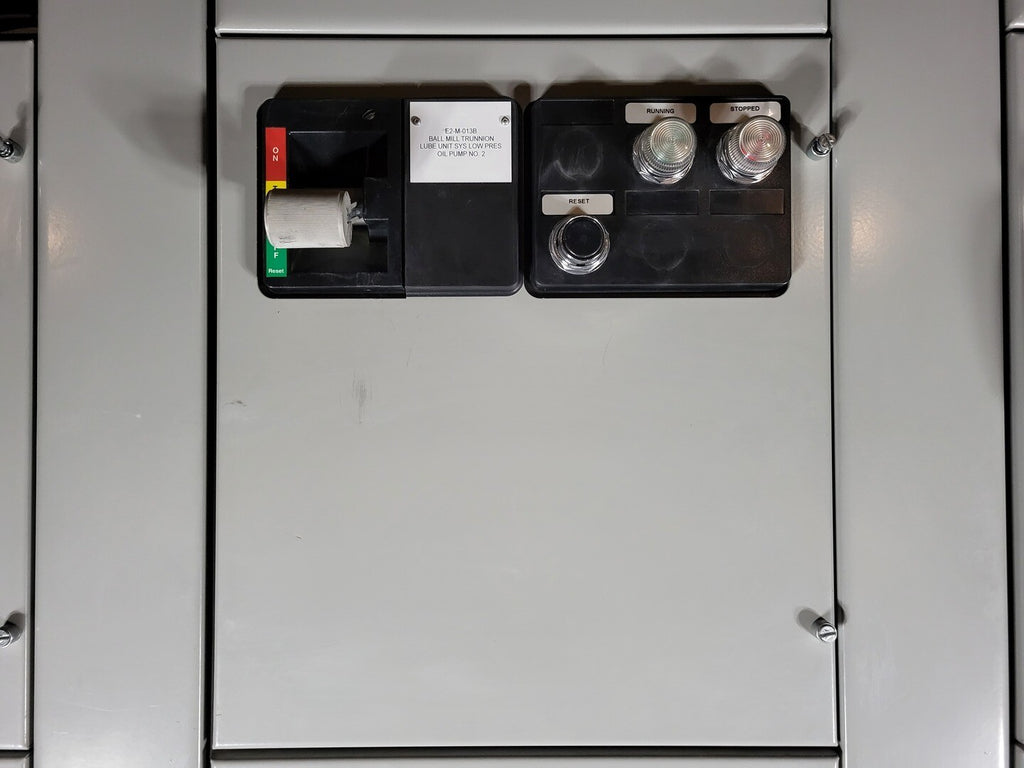 EATON 2hp, 600V, 7A, FVNR Starter, Size 1