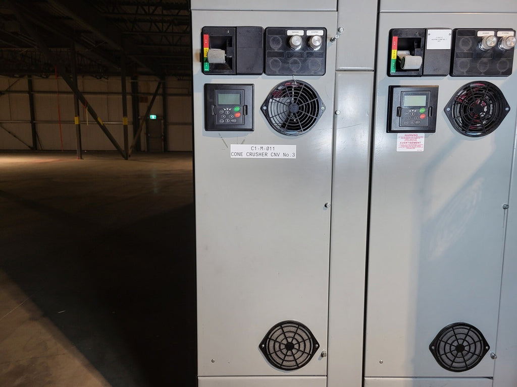 EATON 15 hp, 600 Volts, 3-Phase VFD SVX015A1-5A4N1 Bucket for Freedom 2100 MCC Frame