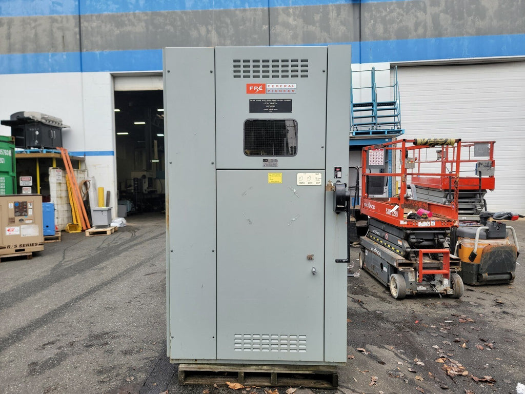 FEDERAL PIONEER Interrupter 125 Amp 12470 Volt 3 ph w/ Interlock