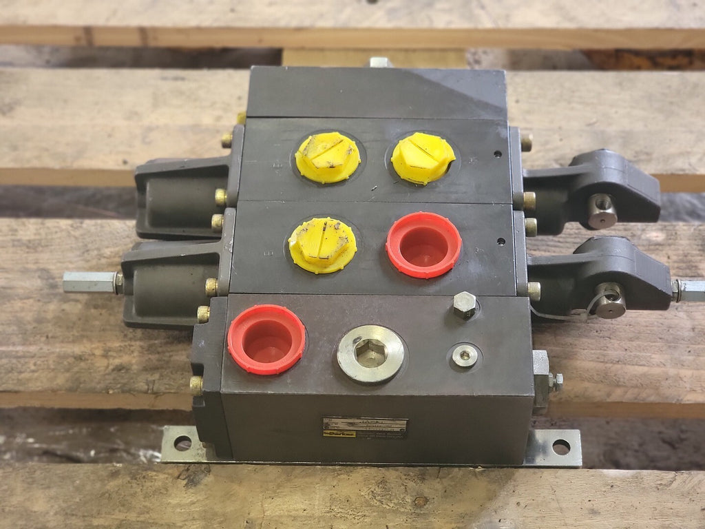 PARKER Hydraulic Directional Control Valve 62017-42