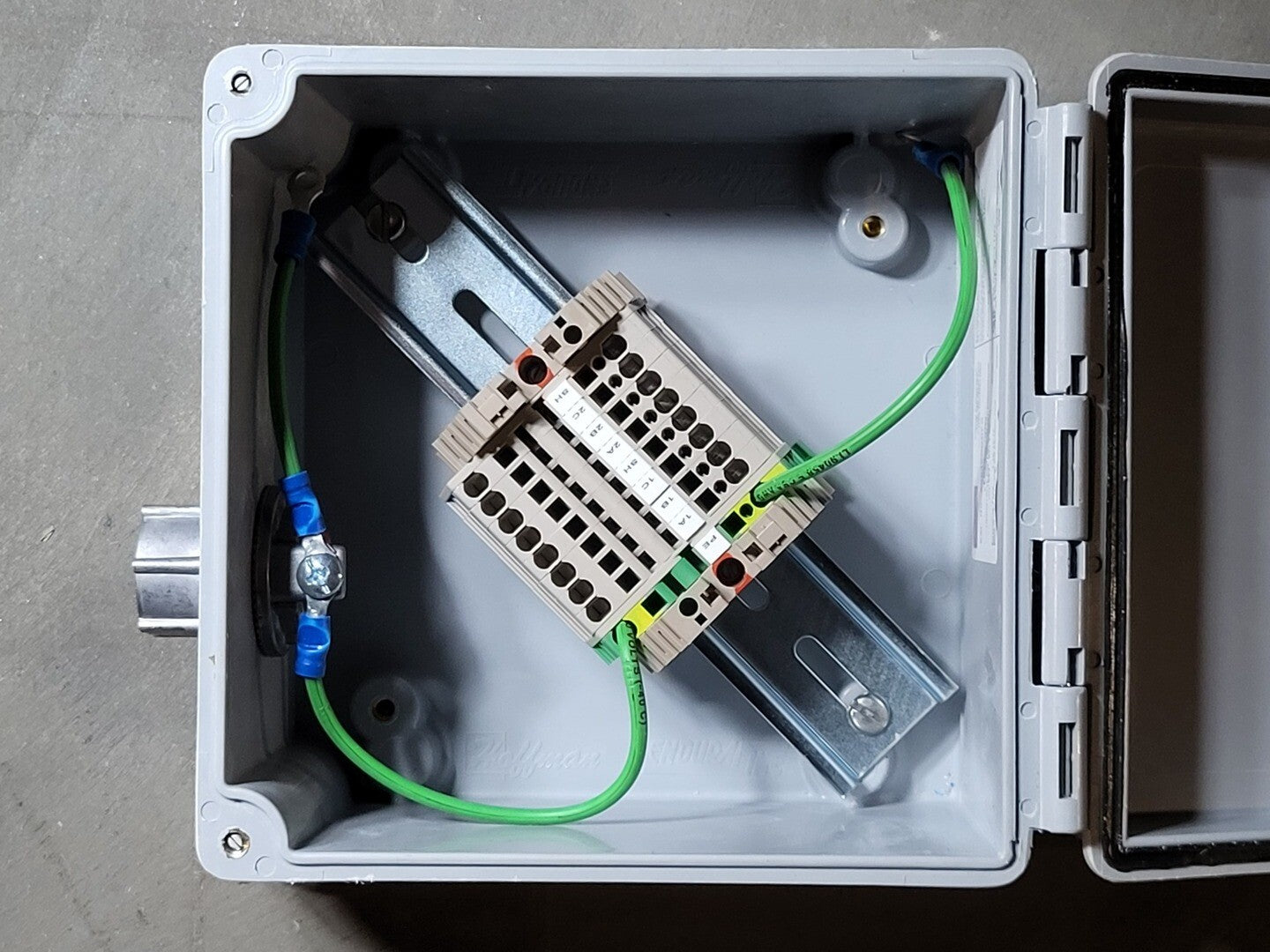 Analog.man junction box 美品 レア ED-GGB-3104-LH: Durable Gangable Steel Device Box for Wiring
