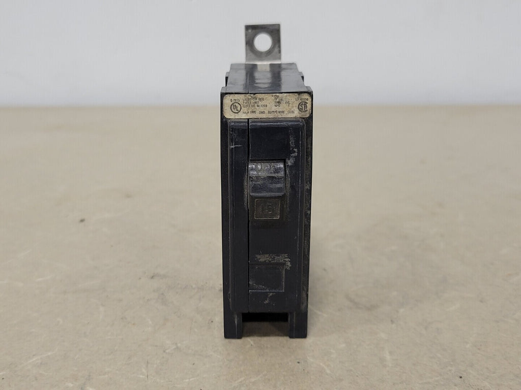SQUARE D 15 Amp, 1 Pole, 120/240 volts Circuit Breaker BA115
