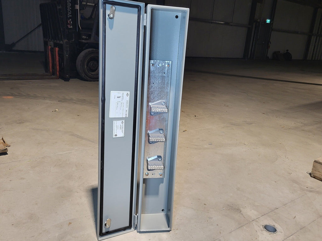 BEL PRODUCTS 70 Amp 600 Volts Splitter Trough FT373, 36"