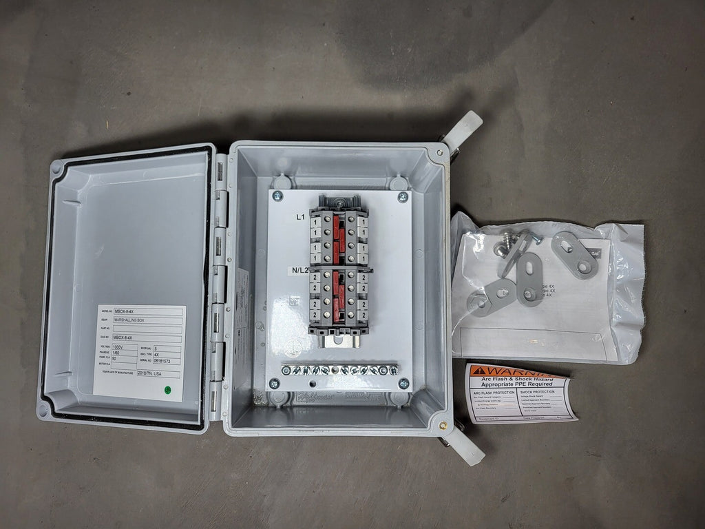 HOFFMAN A864CHQRFG Fiberglass Enclosure 8"x6"x4"