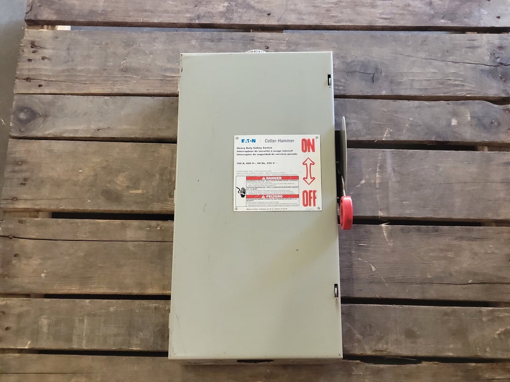 CUTLER-HAMMER 100 Amp, 3 Pole,  600 volts Fused Disconnect 1HD363