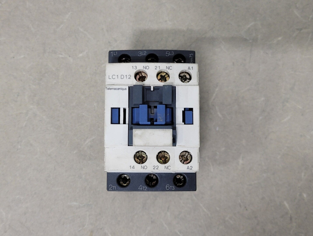 SCHNEIDER ELECTRIC 12 Amp, 3 Pole, 1NO+1NC, 120 VAC Coil Contactor LC1D12G7