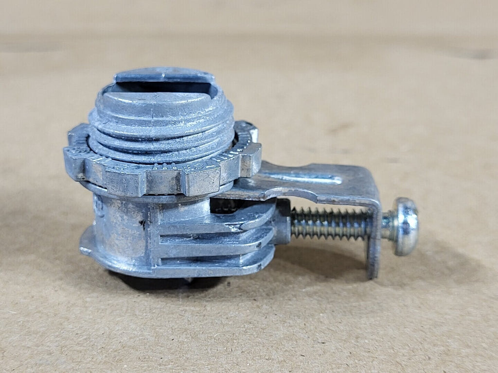 IBERVILLE 3/8" (1/2" KO) Cable Connector CI70 (Box of 89)