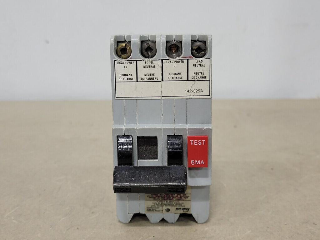 FEDERAL PIONEER 40 Amp, 2 Pole, 120/240 Volts Circuit Breaker NAGF240