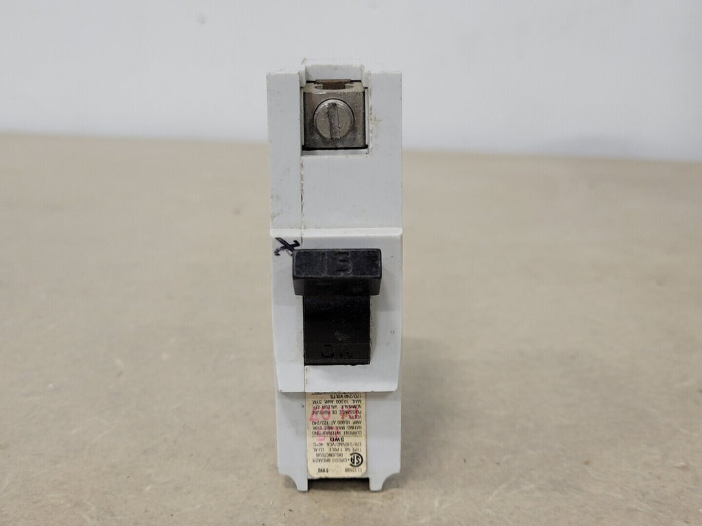 FEDERAL PIONEER 15 Amp, 1 Pole, 120/240 Volts Circuit Breaker NA115