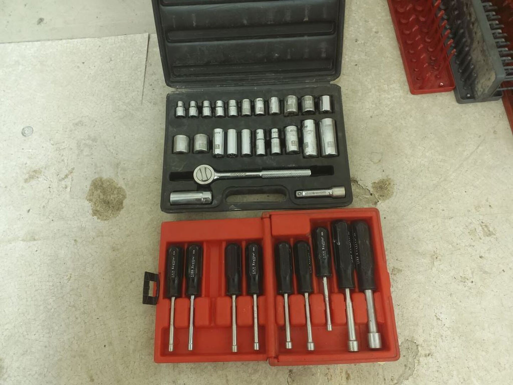 Socket Kit w/ Nut Drivers