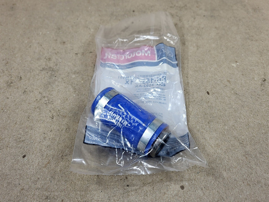 FORD Coolant Hose Tube Outlet Conector 4C4Z-8592-AA RH-153