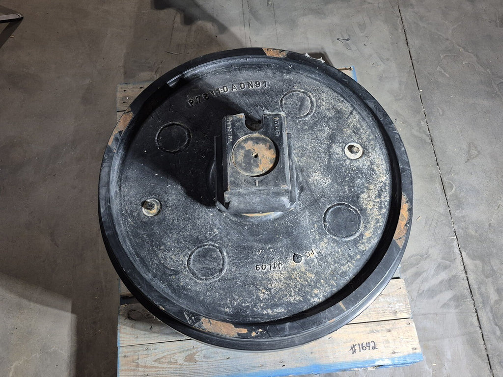 HITACHI Idler Assembly 9101204