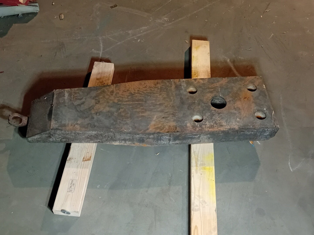 KOMATSU M68 Center Tooth PZKV162171 - KOMATSU Ground Engaging Tools (GET)