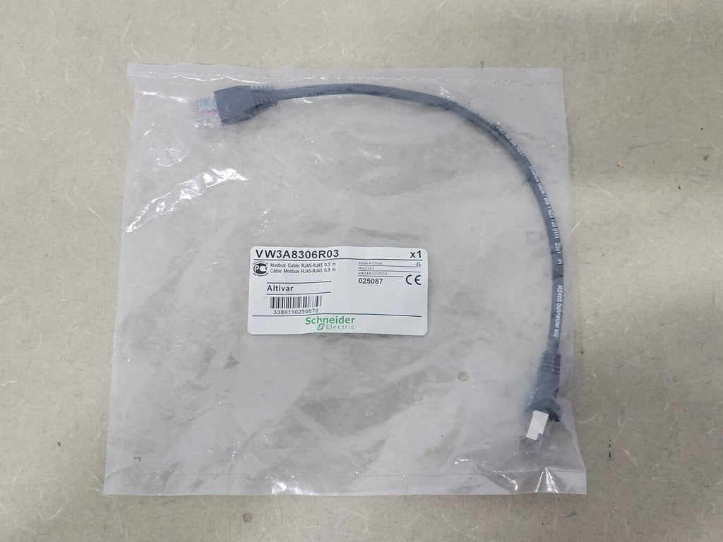 SCHNEIDER ELECTRIC Modbus Cable RJ45-RJ45 0.3M, VW3A8306R03
