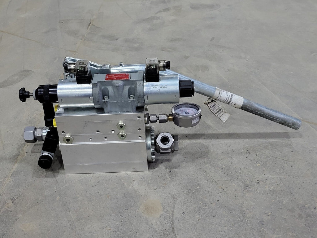 ARGO-HYTOS Directional Control Valve RPE4-103C11 w/ 933605005 hand pump