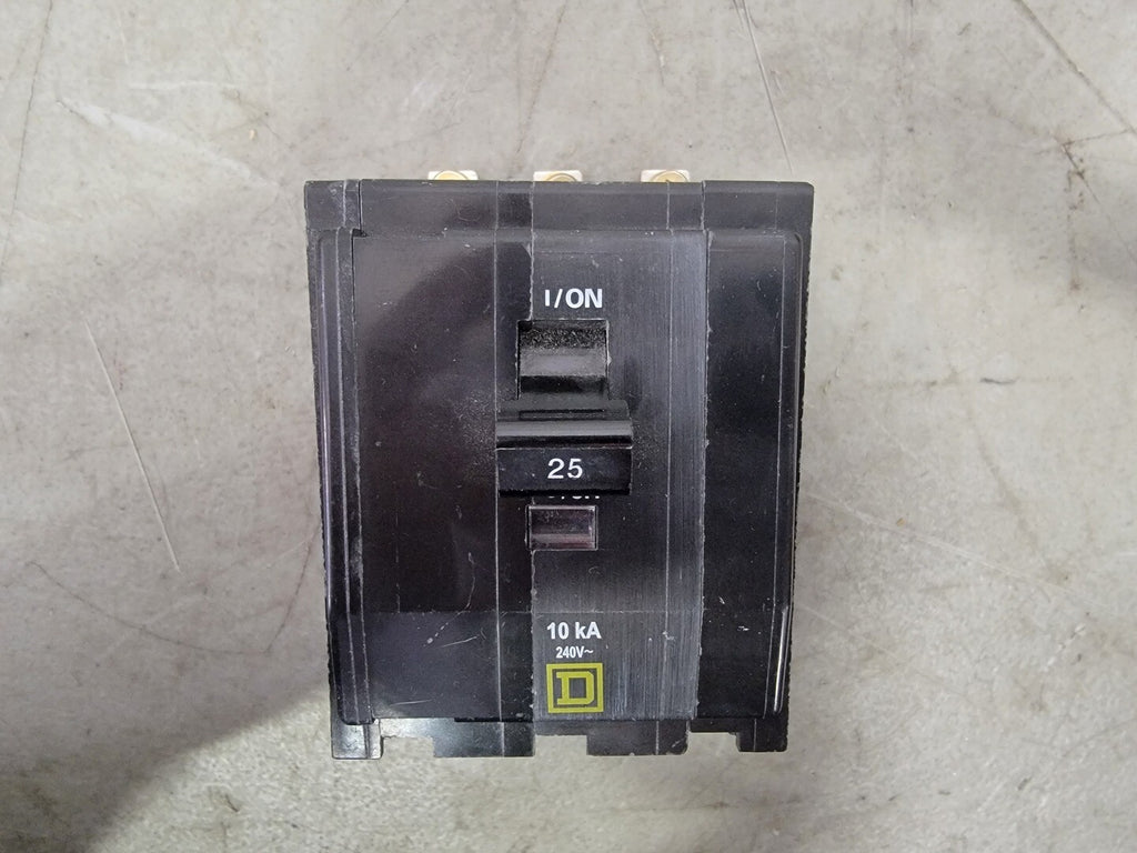 SQUARE D 25 Amp 3 Poles 240VAC Circuit Breaker QOB325 (Box of 2)