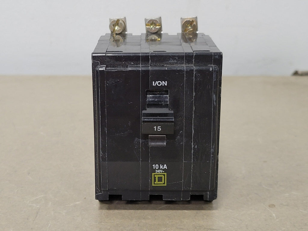 SQUARE D 15 Amp, 3 Poles, 240 volts Circuit Breaker QOB315
