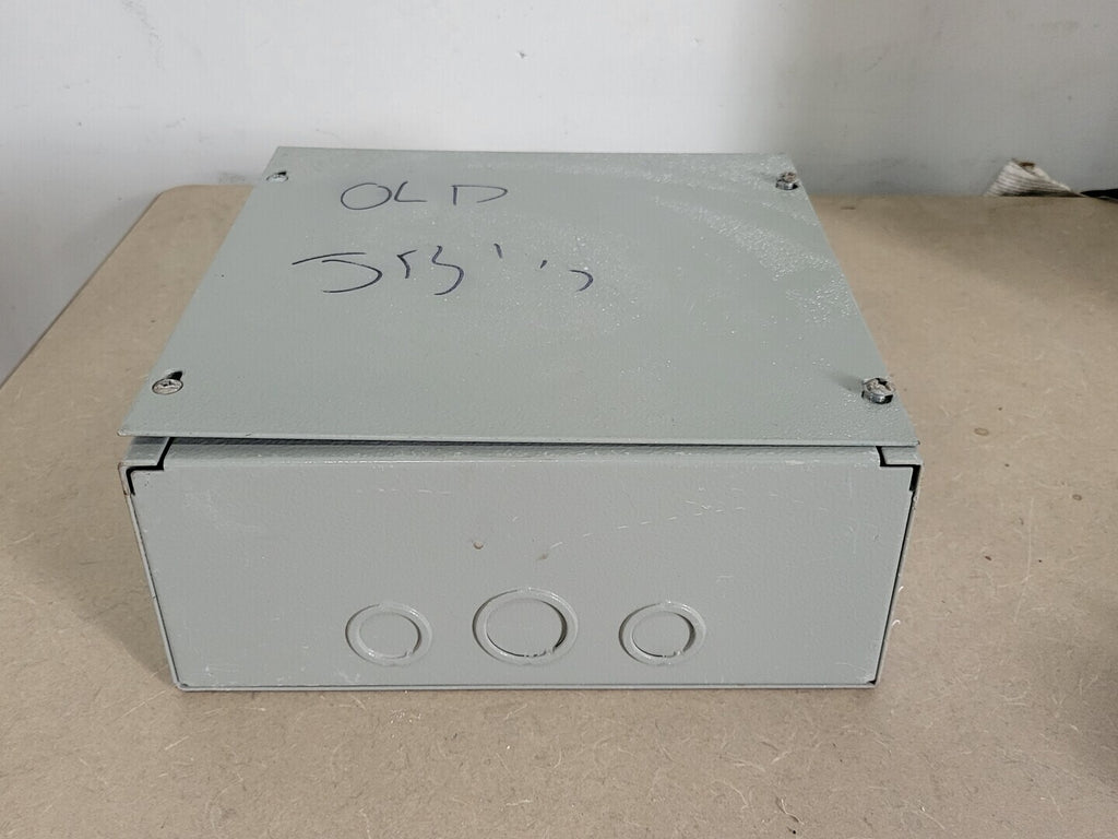 THOMAS & BETTS Microelectric Type D Enclosure Box 10"x10"x4" 10104D