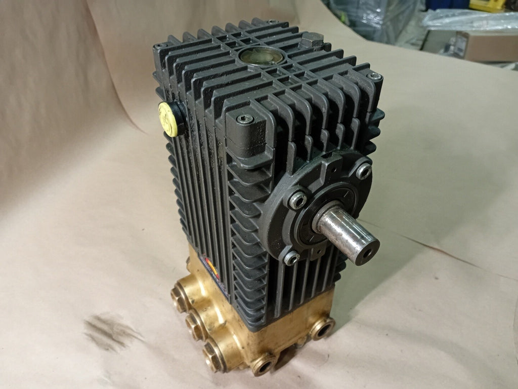 INTERPUMP 5.55gpm, 5075psi, Pressure Wash Pump W3521